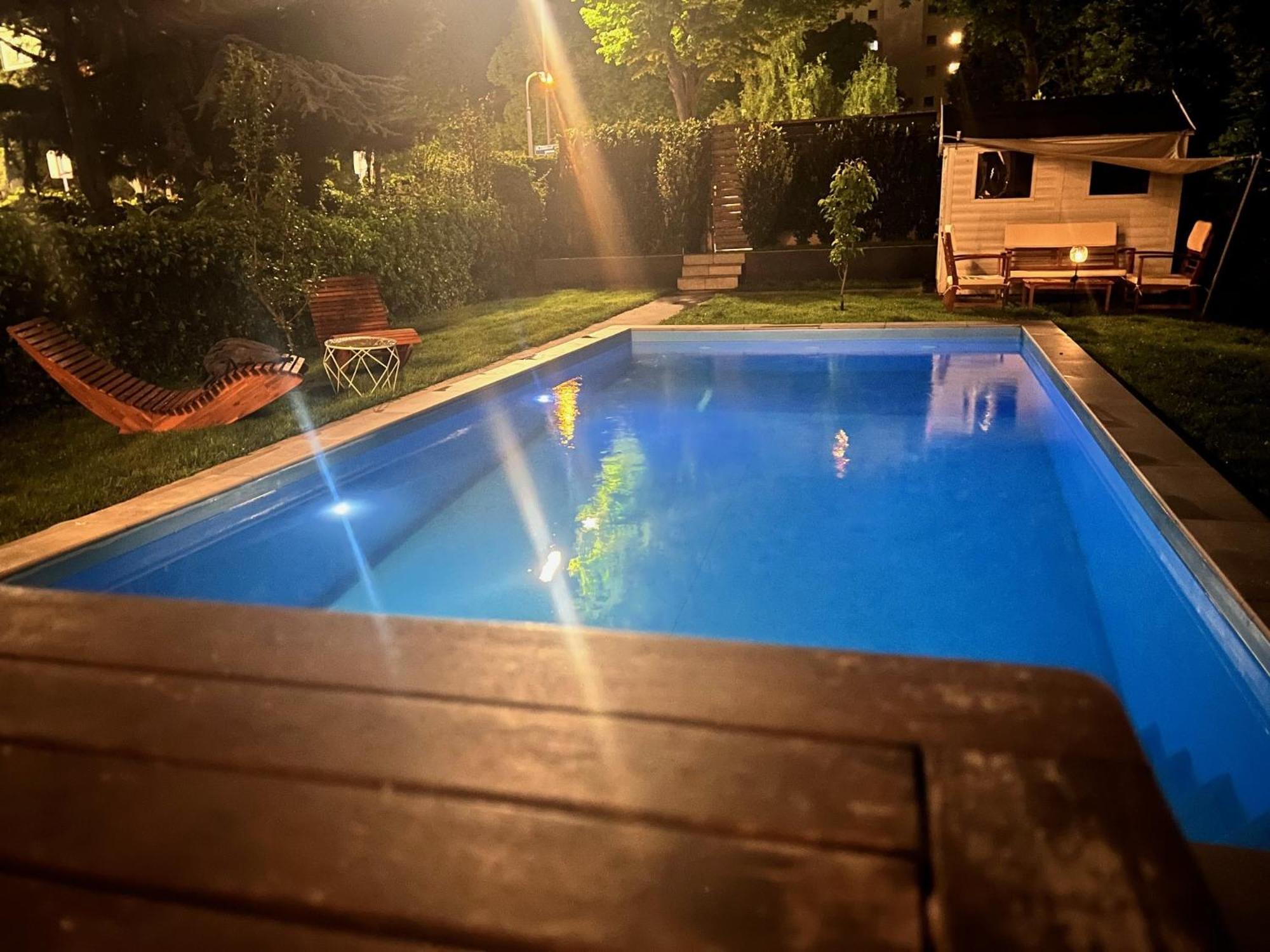 Villa Jaeger Mit Pool In Wien Luaran gambar